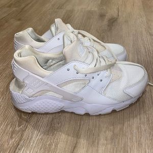 Nike Air Hurricane Sneakers